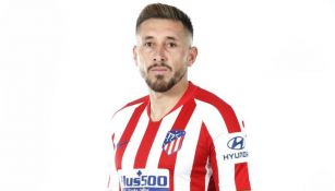 Herrera posa con nueva camiseta