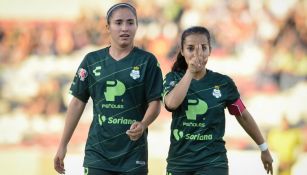 Santos Femenil durante un partido contra FC Juárez 