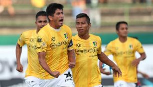 Aldo Polo festeja su gol vs Atlante en la J1 de la Copa MX