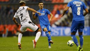 Stephen Esutáquio en su primer partido con Cruz Azul