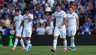 Jugadores de Cruz Azul, en lamento tras derrota