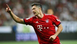 Robert Lewandowski festeja un gol con Bayern de Munich 