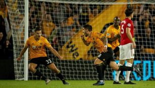 Ruben Neves celebra gol contra el Manchester United