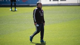 Gerardo Martino en entrenamiento con el Tri 