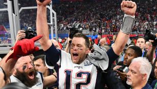 Tom Brady celebra el título de los Patriots en el Super Bowl LIII