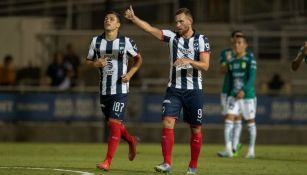 Vincent Janssen celebrando su anotación con Monterrey