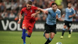 Acción en el amistoso Estados Unidos vs Uruguay