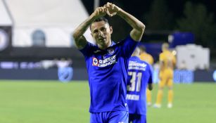 Yotún festeja su tanto contra Tigres