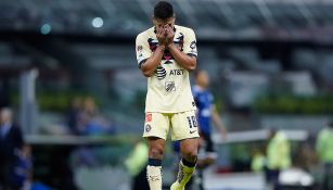 El zaguero guaraní se lamenta al final del partido ante Querétaro