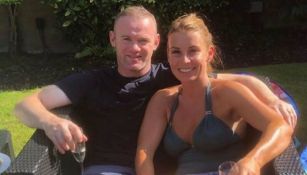 Wayne Rooney junto a su esposa Coleen