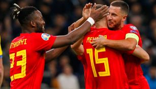 Bélgica mantiene el paso perfecto ante Kazajistán 