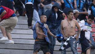 Aficionados de Querétaro retran a golpes a seguidores de San Luis