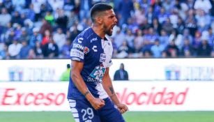 Franco Jara festeja un gol con Pachuca