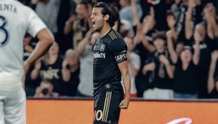 Carlos Vela celebra un gol con Los Angeles FC