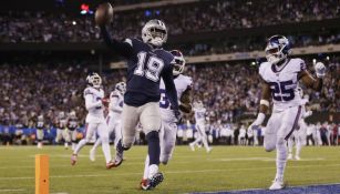 Amari Cooper anota un touchdown contra los Giants