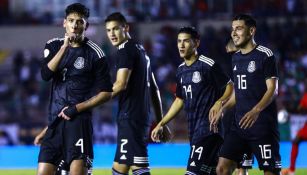Edson Alvarez festeja un gol en la Concacaf Nations League