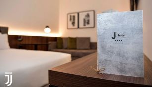 Una de las habitaciones del J Hotel