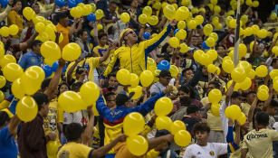 La afición del América, presente en el Estadio Azteca