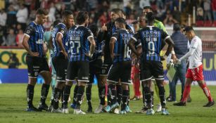 Jugadores de Gallos al final de la Ida vs Necaxa