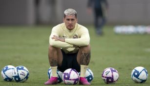 Nicolás Castillo en entrenamiento con las Águilas