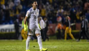 Nahuel, en festejo en un partido de Tigres