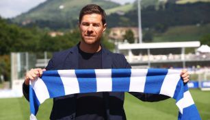 Xabi en su presentación con la Real Sociedad