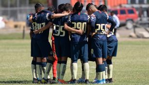 Jugadores de América Sub 17 previo a un juego