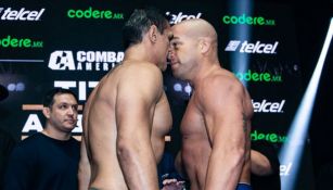 Alberto Rodríguez y Tito Ortiz durante el pesaje