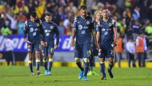 Jugadores de América tras la derrota contra Morelia 