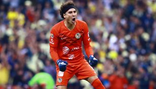 Ochoa celebra un gol del América