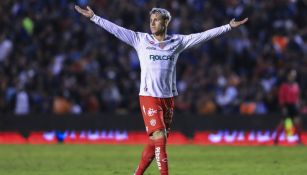 Chicote Calderón celebrando gol