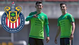 Víctor Guzmán y Erick Aguirre en un entrenamiento del Tri