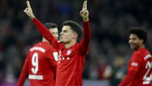 Philippe Coutinho festeja un gol con el Bayern