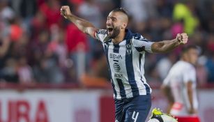 Nico Sánchez festeja un gol con Rayados