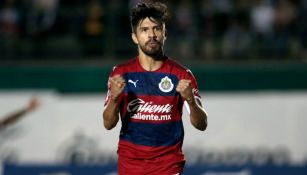 Oribe Peralta festeja gol contra Venados