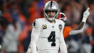  Derek Carr, quarterback de Oakland Raiders