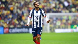 Rodolfo Pizarro en el Estadio Azteca