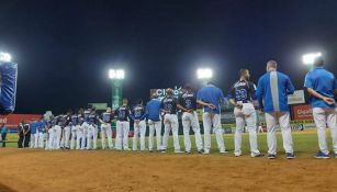 Los jugadores de Tigres del Licey previo a un partido 