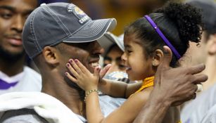 Kobe Bryant junto a su hija Gianna María