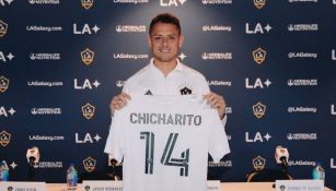 Chicharito Hernández durante su presentación con el Galaxy