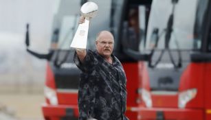 Andy Reid con el título Vince Lombardi