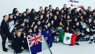 El Tri Femenil Sub 18 de hockey y su similar de Nueva Zelanda