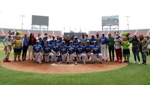 Parte de la fiesta de beisbol que se vivió en el Alfredo Harp