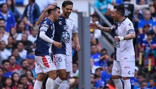 Pachuca celebra un gol en el Estadio Azteca