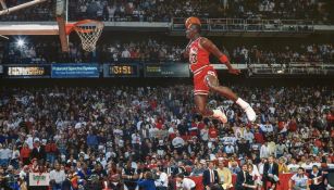 Michael Jordan durante un partido con Chicago Bulls