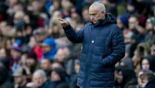 Mourinho, durante un juego del Tottenham