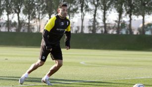 Marco Fabián durante un entrenamiento con el Al-Sadd