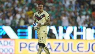 Nicolás Castillo durante un partido con América