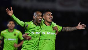 Rolán y Lezcano, en festejo con Juárez