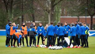 Jugadores de Hertha Berlín previo a un entrenamiento 